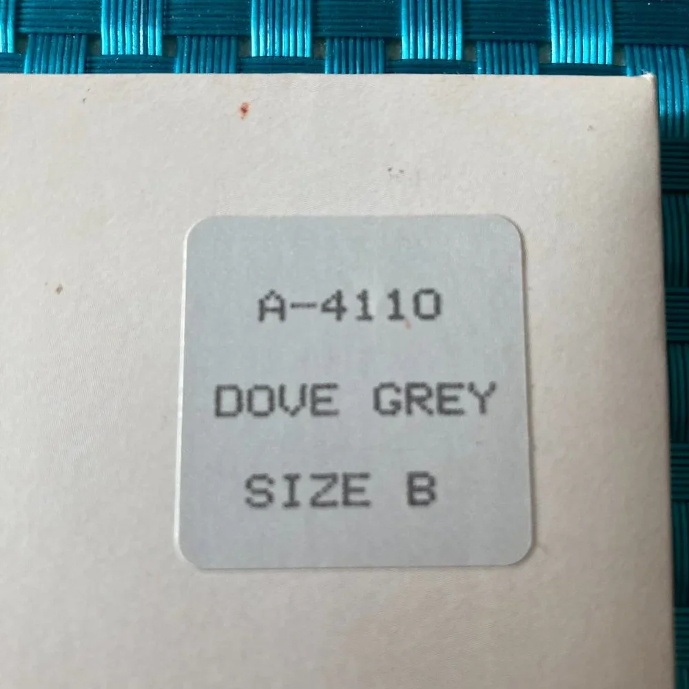 Jaclyn Smith Ultra Sheer Pantyhose Dove Grey Women Size B Vintage NOS